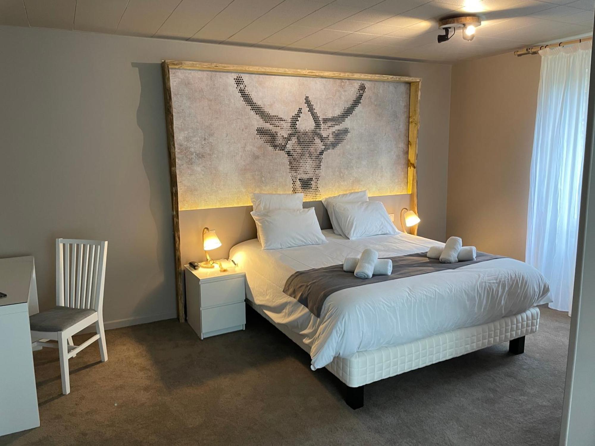 Le Troncais Hotell Saint-Bonnet-Tronçais Eksteriør bilde