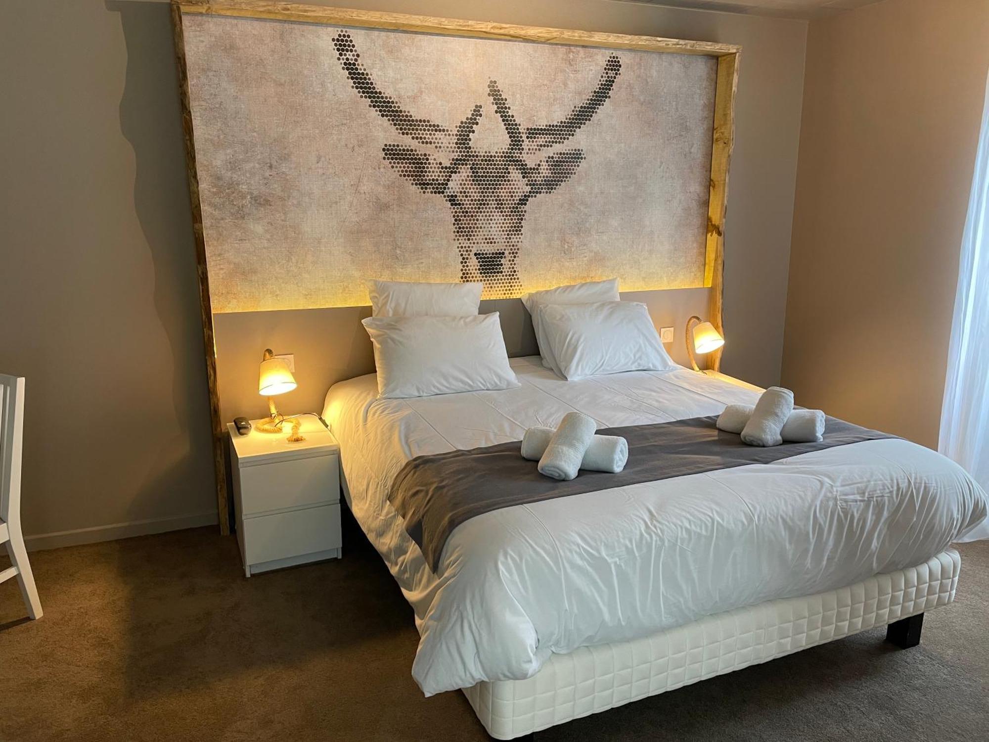 Le Troncais Hotell Saint-Bonnet-Tronçais Eksteriør bilde