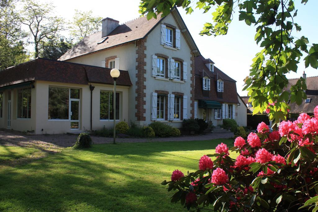 Le Troncais Hotell Saint-Bonnet-Tronçais Eksteriør bilde
